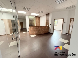 Atrakcyjny lokal ścisłe centrum